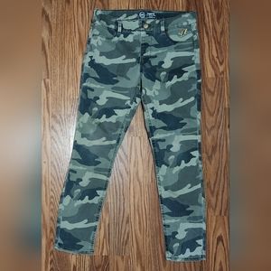 Wonder Nation Camo Jegging Size L/G 10/12 Plus
